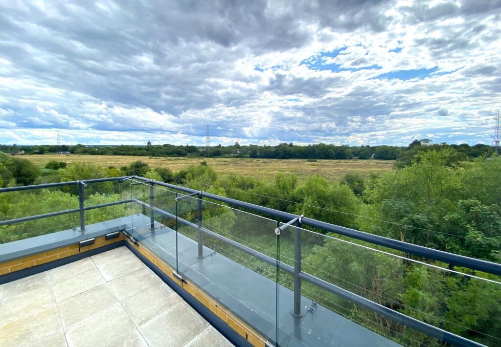 2 bed Apartment for rent in Staines-upon-Thames. From Oasis Estate Agents - Staines-upon-Thames