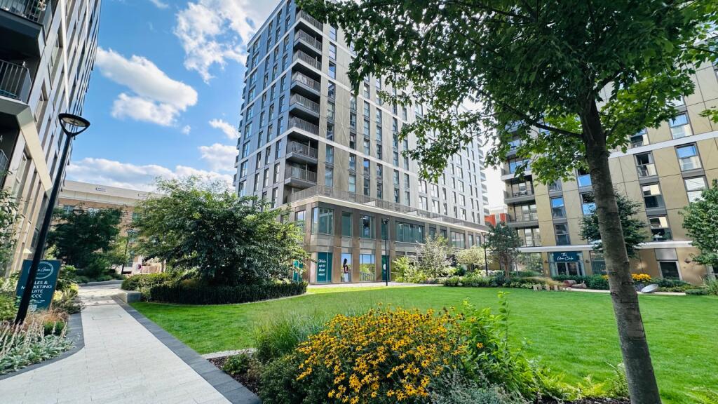 1 bed Apartment for rent in Staines-upon-Thames. From Oasis Estate Agents - Staines-upon-Thames