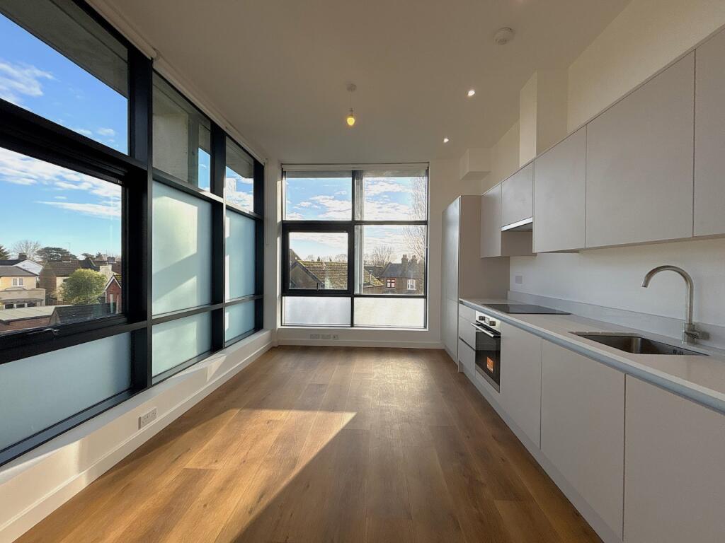 2 bed Apartment for rent in Staines-upon-Thames. From Oasis Estate Agents - Staines-upon-Thames 2 bed Apartment for rent in Staines-upon-Thames. From Oasis Estate Agents - Staines-upon-Thames