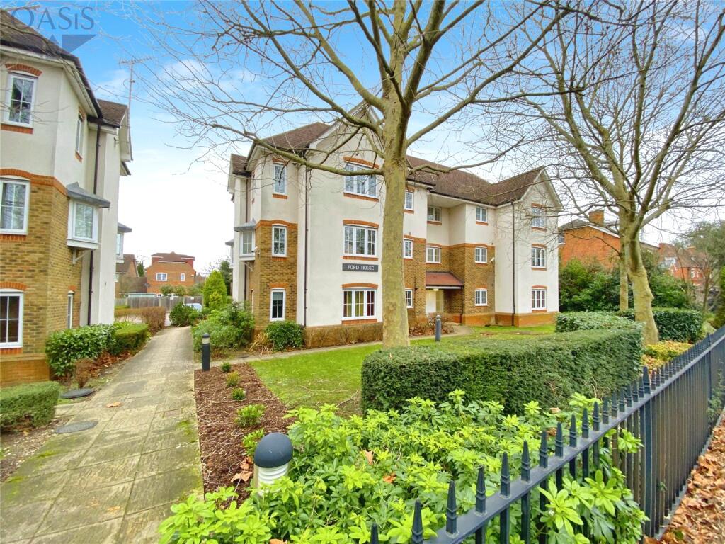 2 bed Apartment for rent in Egham. From Oasis Estate Agents - Staines-upon-Thames