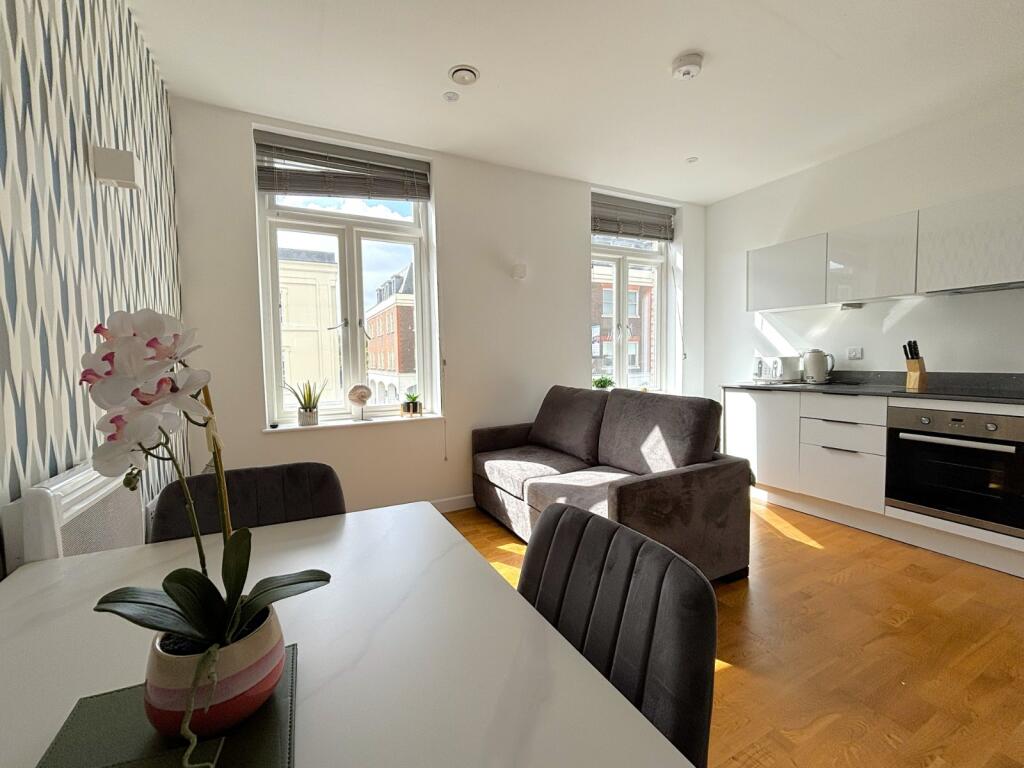 1 bed Apartment for rent in Staines-upon-Thames. From Oasis Estate Agents - Staines-upon-Thames