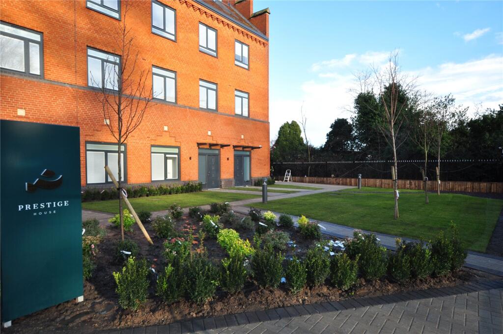 1 bed Apartment for rent in Egham. From Oasis Estate Agents - Staines-upon-Thames