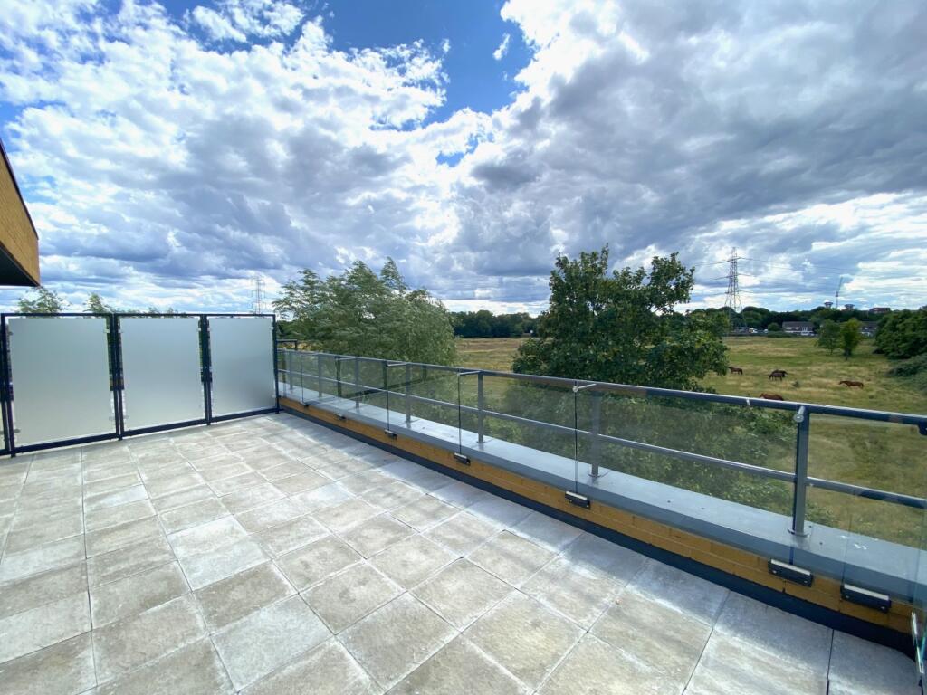 1 bed Apartment for rent in Staines-upon-Thames. From Oasis Estate Agents - Staines-upon-Thames