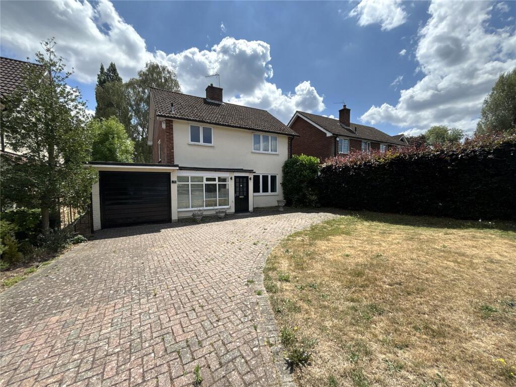 3 bed Detached for rent in Trumps Green. From Oasis Estate Agents - Staines-upon-Thames 3 bed Detached for rent in Trumps Green. From Oasis Estate Agents - Staines-upon-Thames