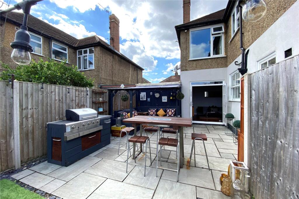 1 bed Annexe for rent in Laleham. From Oasis Estate Agents - Staines-upon-Thames 1 bed Annexe for rent in Laleham. From Oasis Estate Agents - Staines-upon-Thames