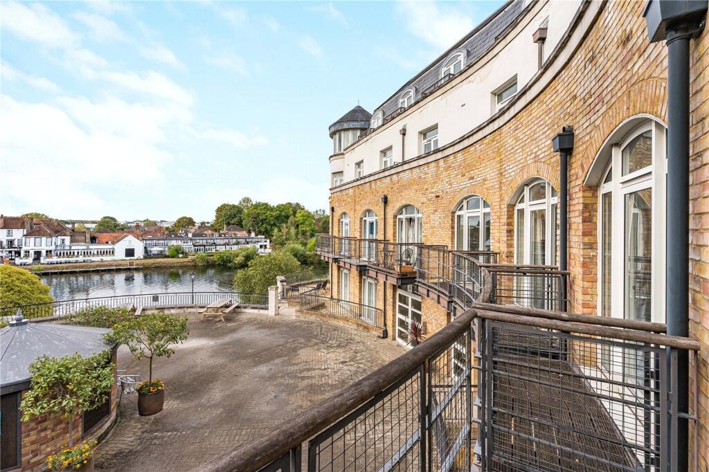 2 bed Apartment for rent in Staines-upon-Thames. From Oasis Estate Agents - Staines-upon-Thames 2 bed Apartment for rent in Staines-upon-Thames. From Oasis Estate Agents - Staines-upon-Thames