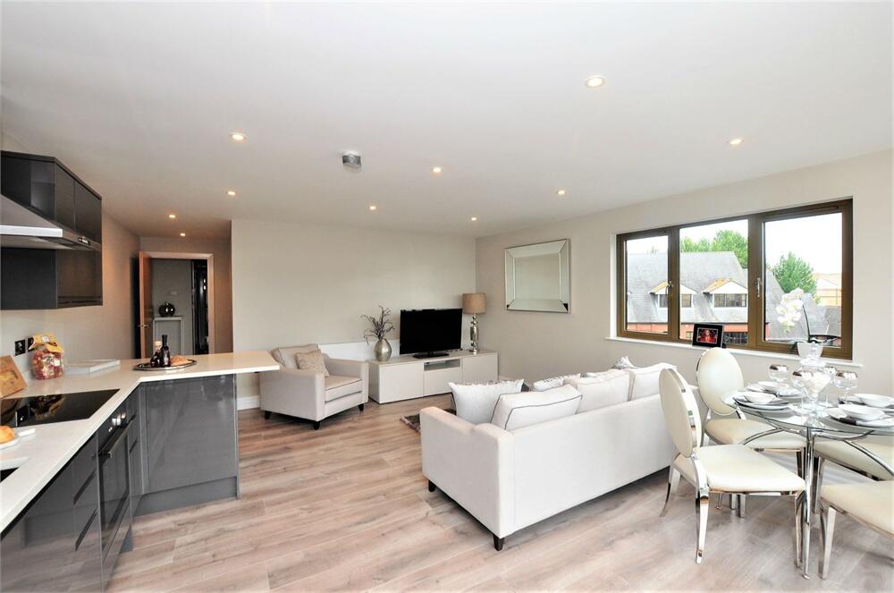 2 bed Apartment for rent in Staines-upon-Thames. From Oasis Estate Agents - Staines-upon-Thames 2 bed Apartment for rent in Staines-upon-Thames. From Oasis Estate Agents - Staines-upon-Thames