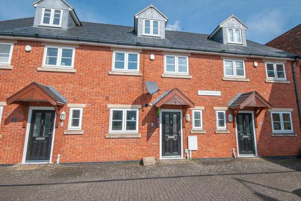 4 bed Town House for rent in Rugby. From Brown & Cockerill Property Services - Rugby