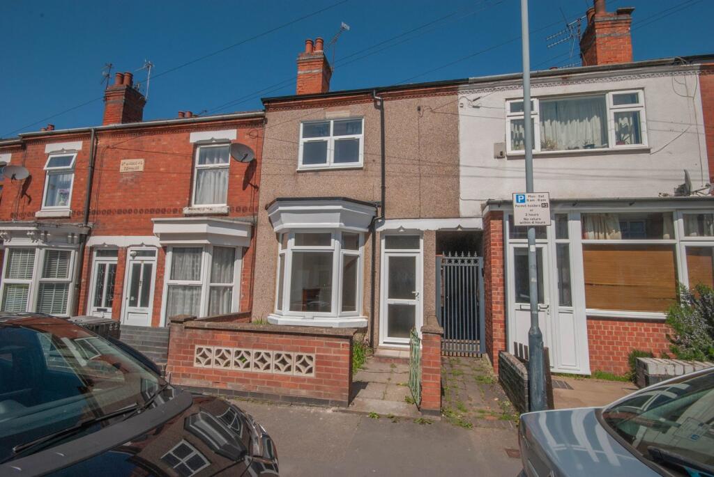 3 bed Mid Terraced House for rent in Rugby. From Brown & Cockerill Estate Agents - Rugby