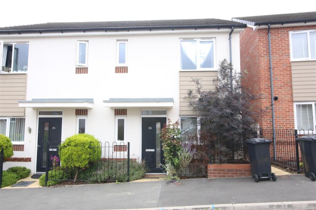 3 bed Semi Detached for rent in Rugby. From Brown & Cockerill Estate Agents - Rugby 3 bed Semi Detached for rent in Rugby. From Brown & Cockerill Estate Agents - Rugby
