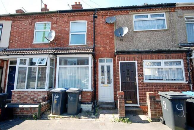 2 bed Mid Terraced House for rent in Rugby. From Brown & Cockerill Estate Agents - Rugby