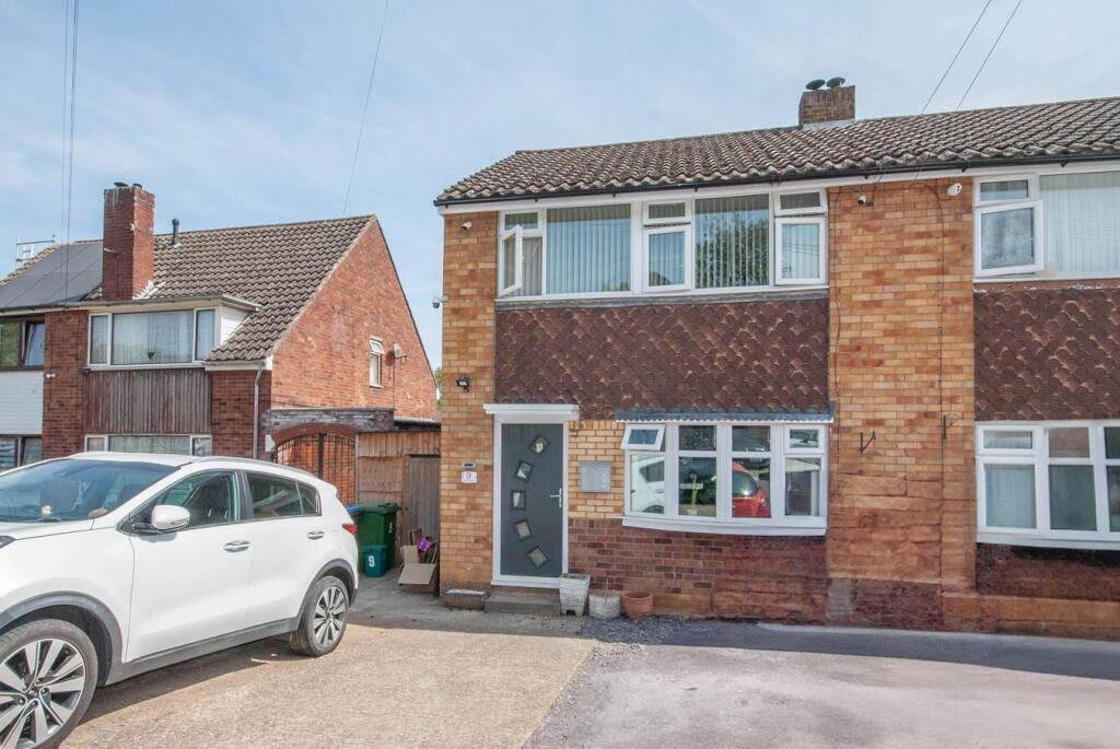 3 bed Semi Detached for rent in Rugby. From Brown & Cockerill Estate Agents - Rugby