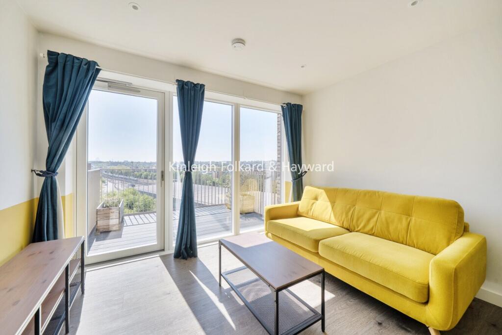 2 bed 1st Floor Flat for rent in London. From Kinleigh Folkard & Hayward - Sales - Crouch End