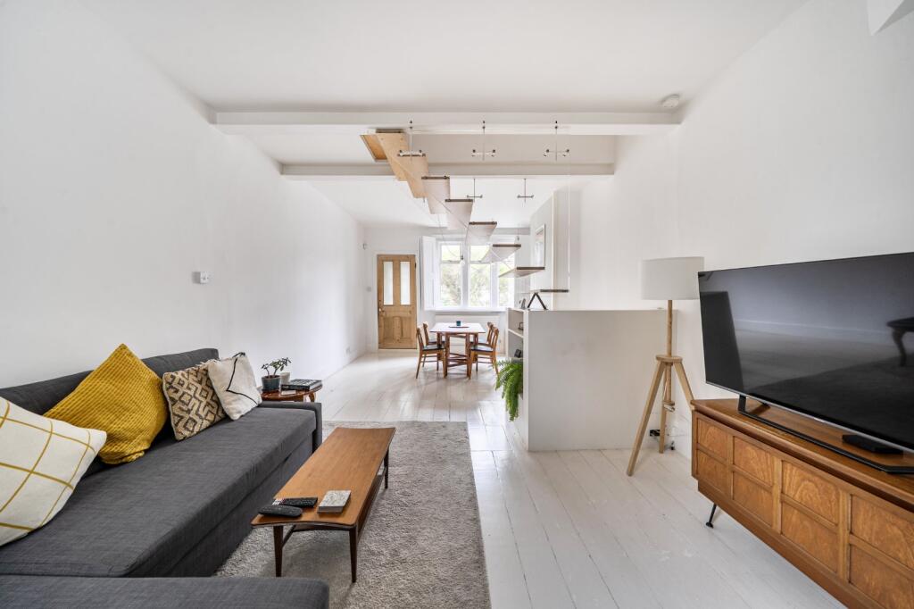 2 bed Detached for rent in London. From Kinleigh Folkard & Hayward - Sales - Crouch End