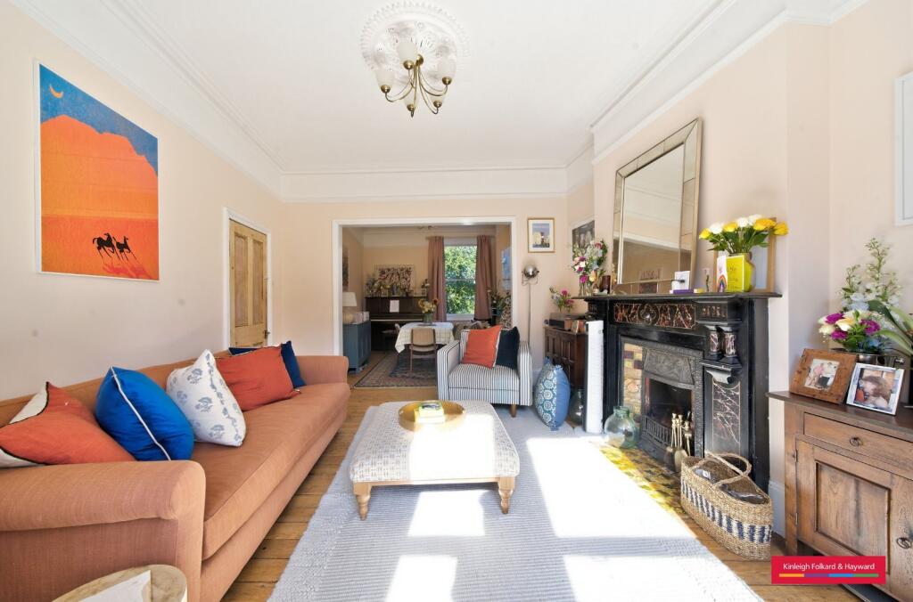 5 bed End of Terrace for rent in Hornsey. From Kinleigh Folkard & Hayward - Sales - Crouch End