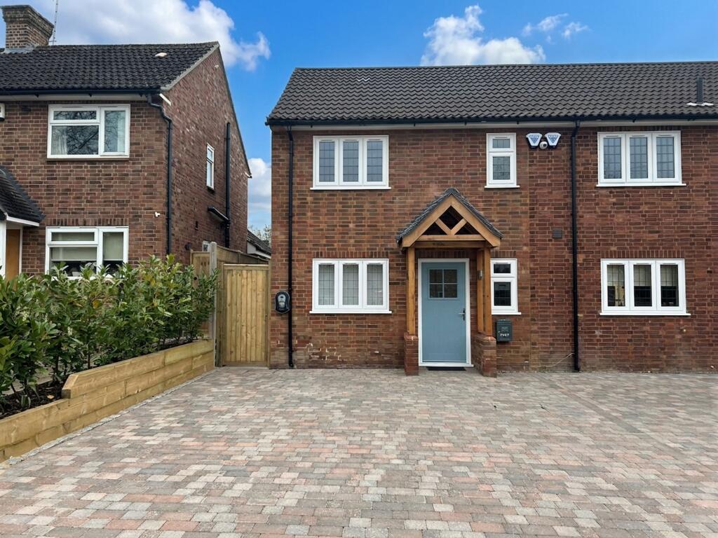 2 bed End of Terrace for rent in Beaconsfield. From Ashington Page - Beaconsfield