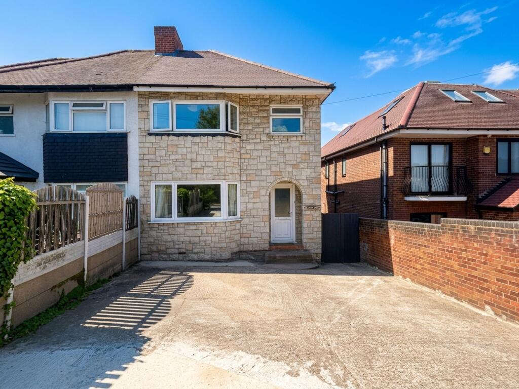 3 bed Semi Detached for rent in Wooburn Green. From Ashington Page - Beaconsfield 3 bed Semi Detached for rent in Wooburn Green. From Ashington Page - Beaconsfield