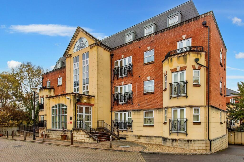 1 bed Apartment for rent in Beaconsfield. From Ashington Page - Beaconsfield 1 bed Apartment for rent in Beaconsfield. From Ashington Page - Beaconsfield