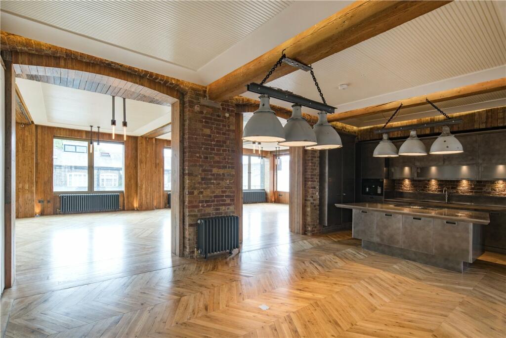3 bed Apartment for rent in Camden Town. From Aston Chase - Park Road