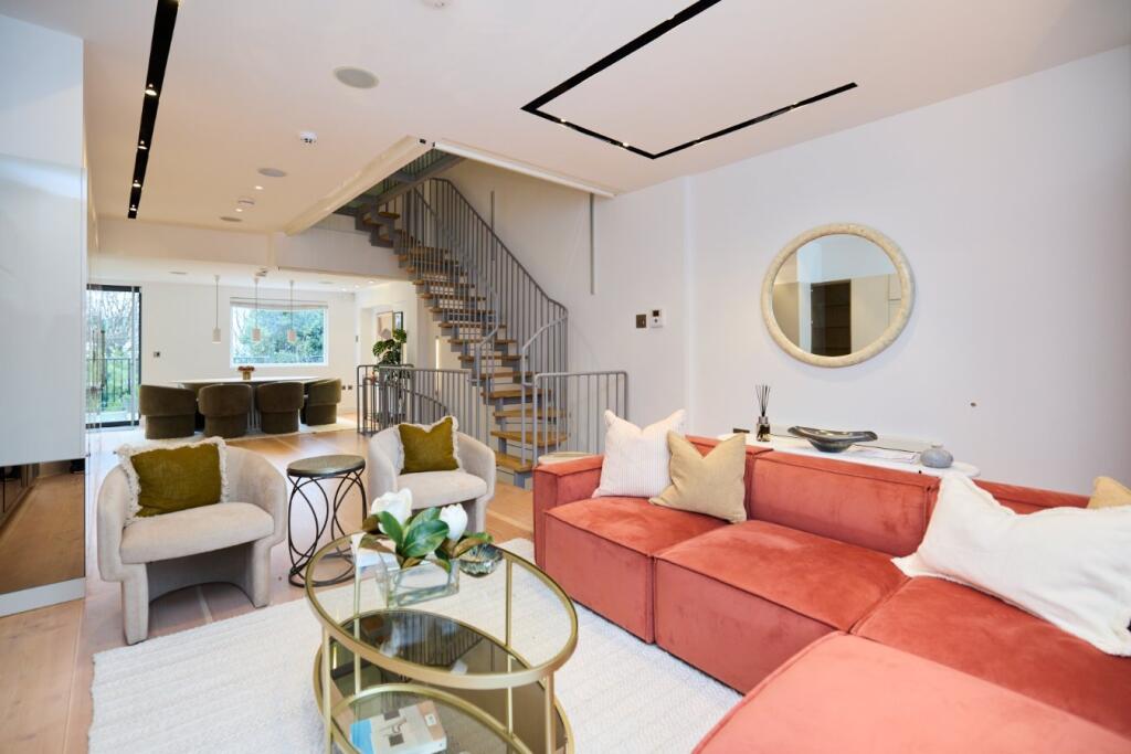 5 bed Mid Terraced House for rent in London. From Aston Chase - London
