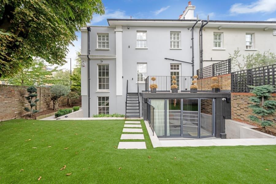 5 bed Semi Detached for rent in London. From Aston Chase - London