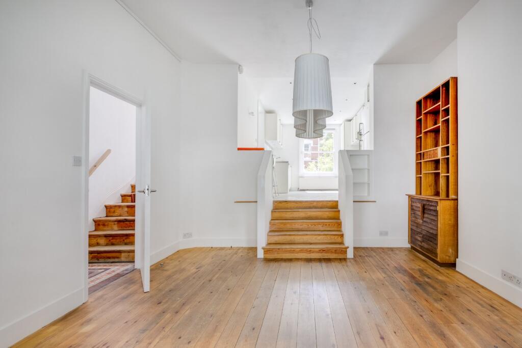 4 bed Mid Terraced House for rent in Paddington. From Aston Chase - London