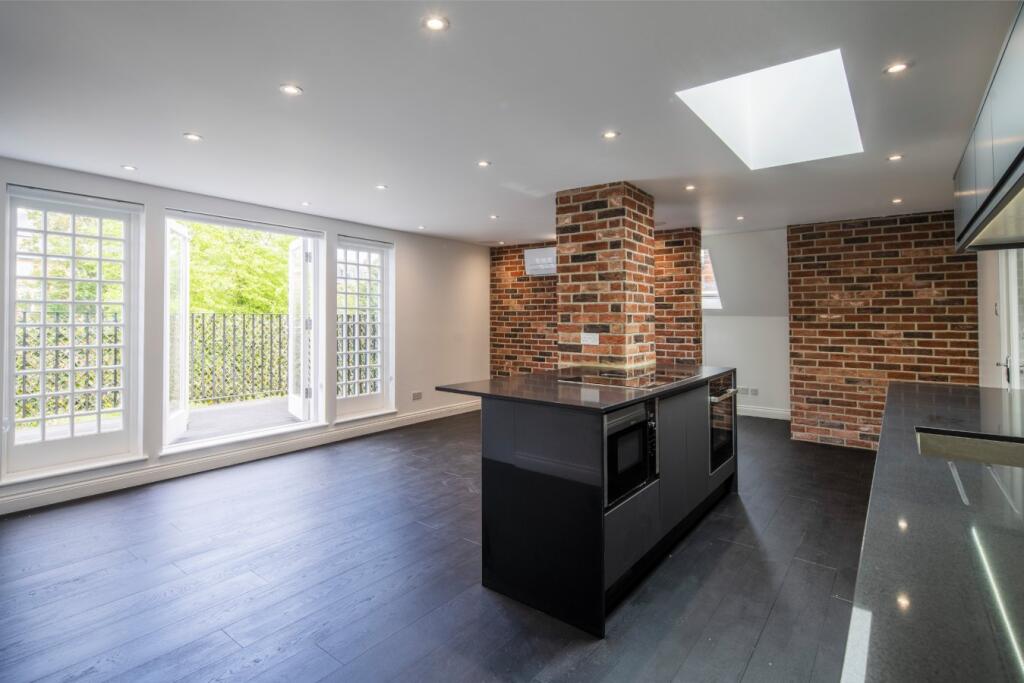 3 bed Apartment for rent in Hampstead. From Aston Chase - London 3 bed Apartment for rent in Hampstead. From Aston Chase - London