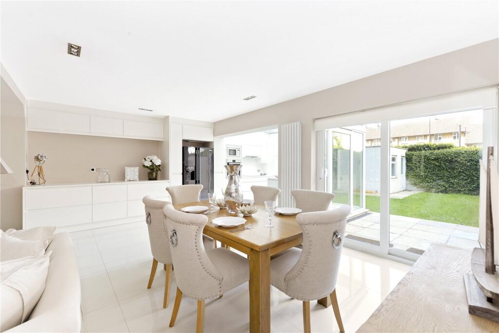 4 bed Mid Terraced House for rent in Hampstead. From Aston Chase - London