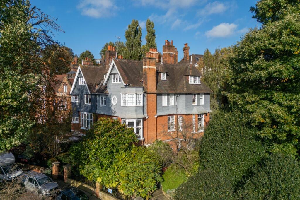 6 bed Detached for rent in London. From Aston Chase - London