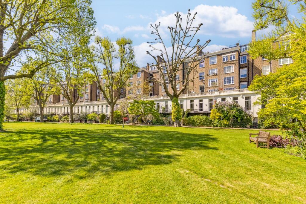 4 bed Duplex for rent in London. From Aston Chase - London