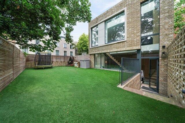 3 bed Detached for rent in Paddington. From Aston Chase - London