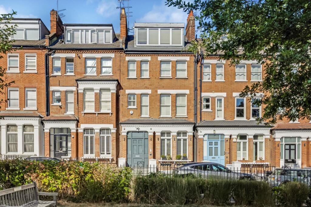 5 bed Detached for rent in Hampstead. From Aston Chase - London 5 bed Detached for rent in Hampstead. From Aston Chase - London
