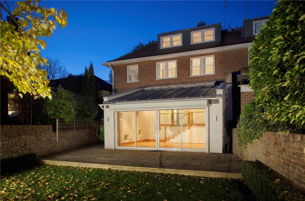 5 bed Semi Detached for rent in London. From Aston Chase - London