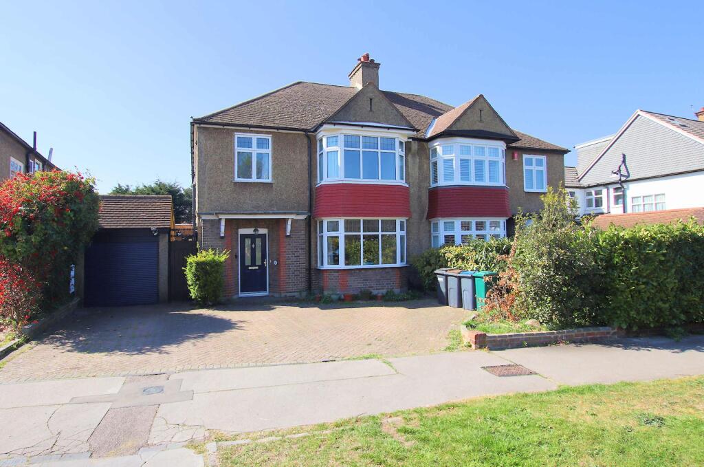4 bed Semi Detached for rent in Croydon. From Allen Heritage - Shirley 4 bed Semi Detached for rent in Croydon. From Allen Heritage - Shirley