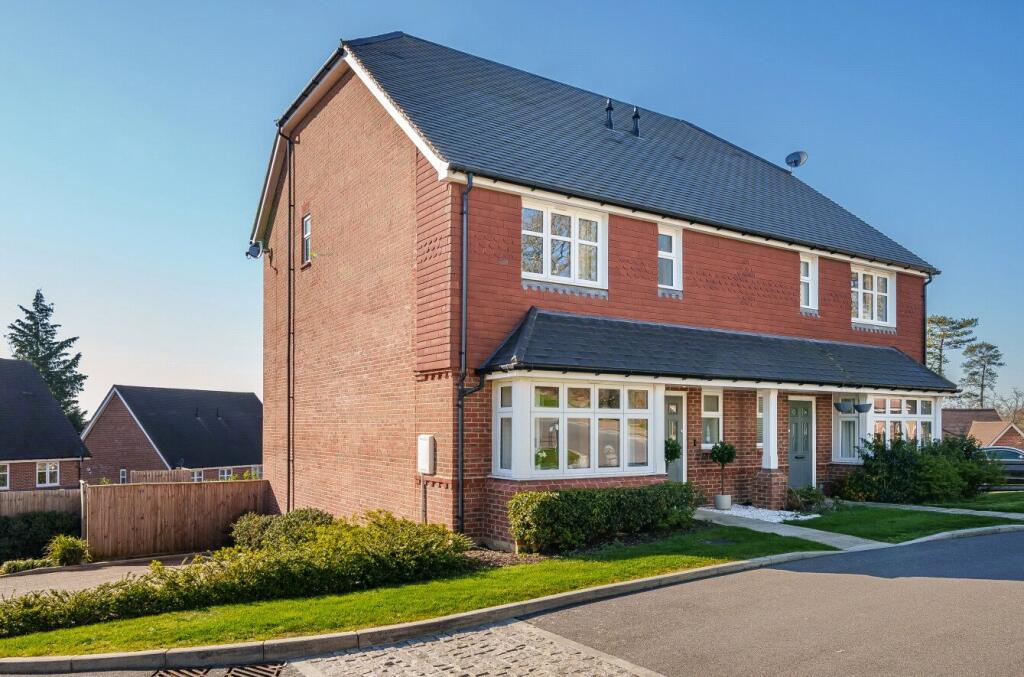 4 bed Semi Detached for rent in Leatherhead. From Bourne Estate Agents - Cobham