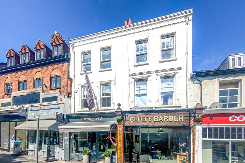 3 bed Apartment for rent in Esher. From Bourne Estate Agents - Cobham