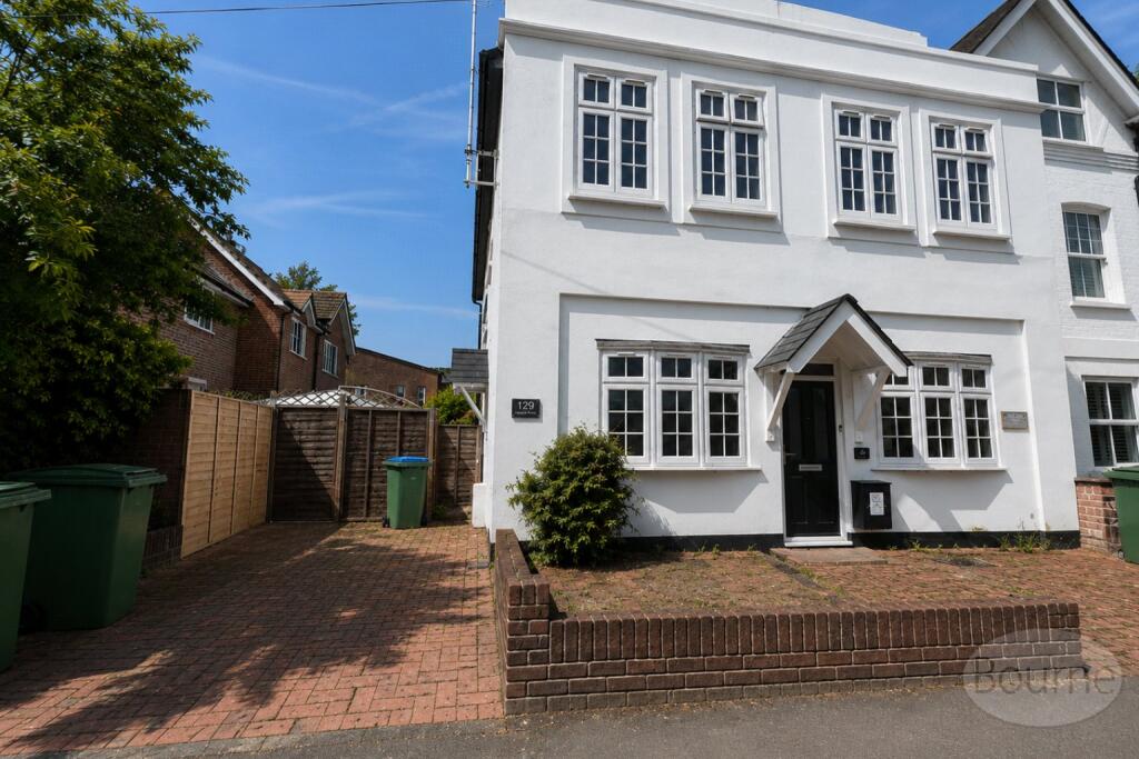 1 bed Apartment for rent in Stoke D'Abernon. From Bourne Estate Agents - Cobham