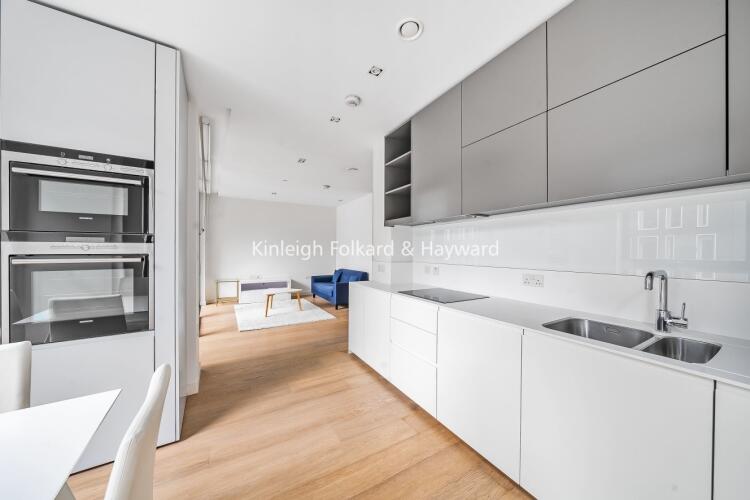 2 bed Flat for rent in Camden Town. From Kinleigh Folkard & Hayward