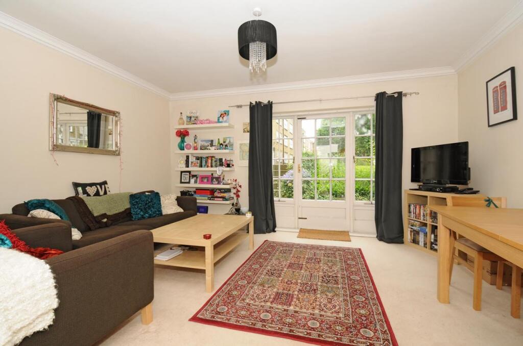 2 bed 1st Floor Flat for rent in London. From Kinleigh Folkard & Hayward