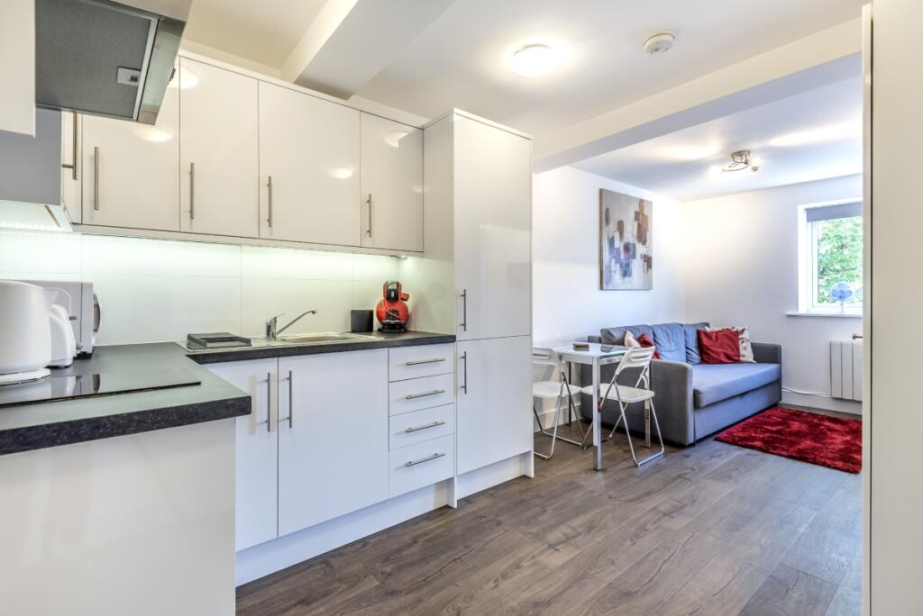 1 bed 1st Floor Flat for rent in London. From Kinleigh Folkard & Hayward