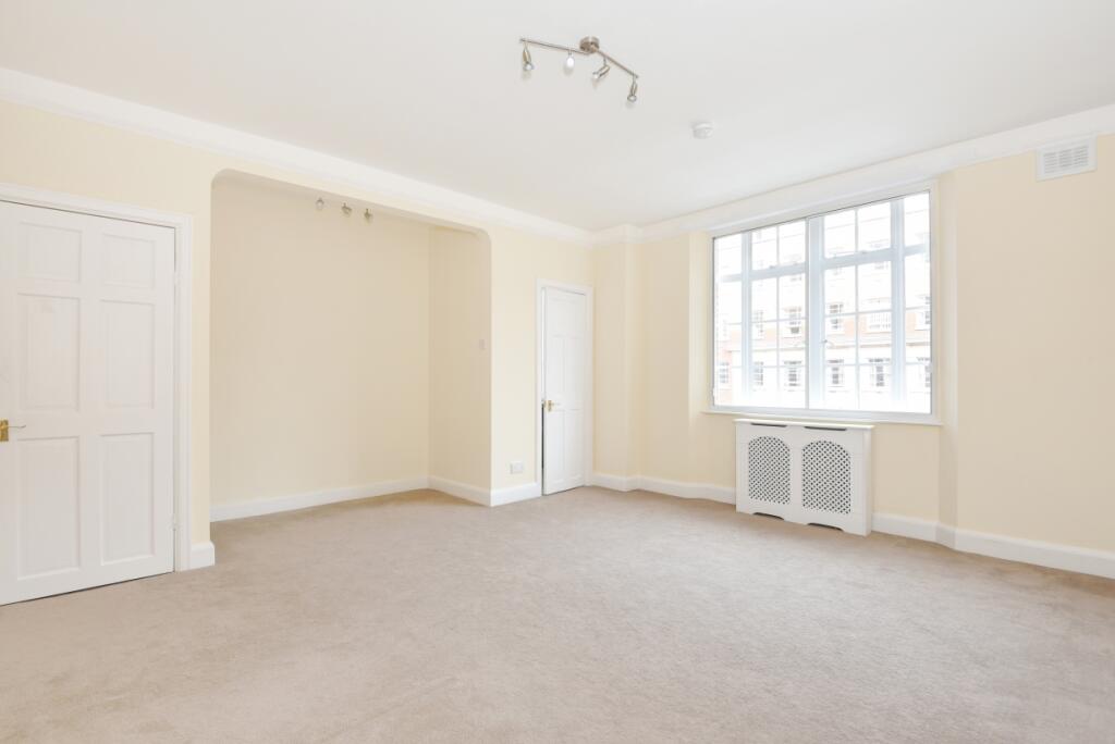 0 bed 1st Floor Flat for rent in Camden Town. From Kinleigh Folkard & Hayward