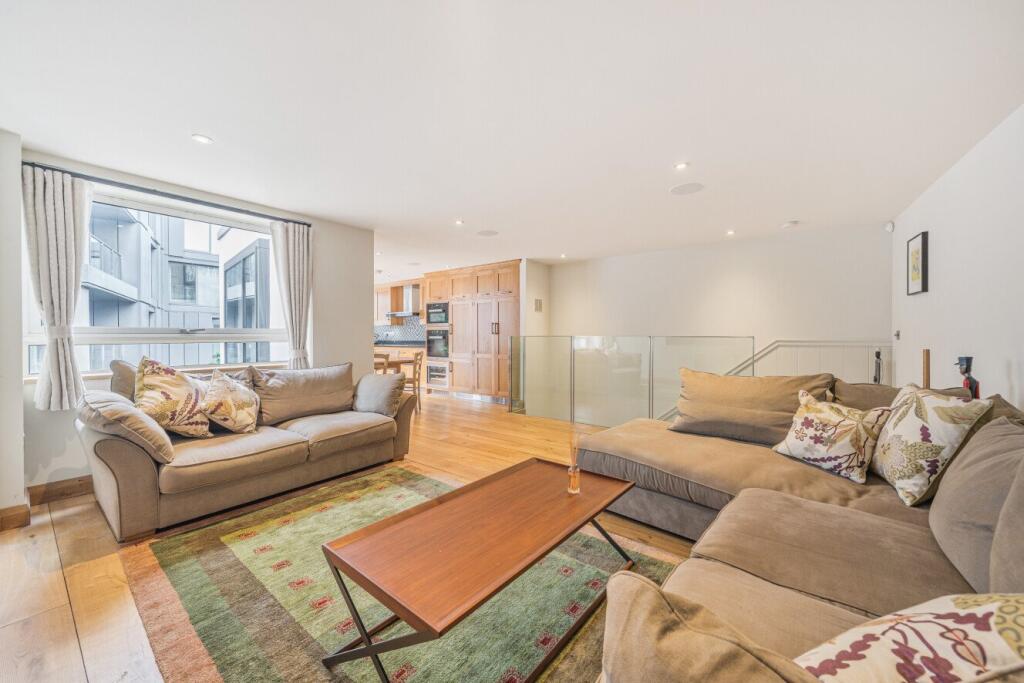 4 bed Semi Detached for rent in London. From Kinleigh Folkard & Hayward