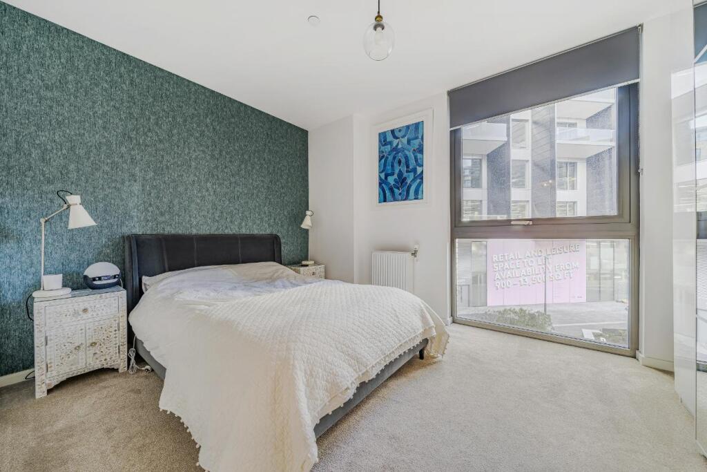 1 bed 1st Floor Flat for rent in Islington. From Kinleigh Folkard & Hayward