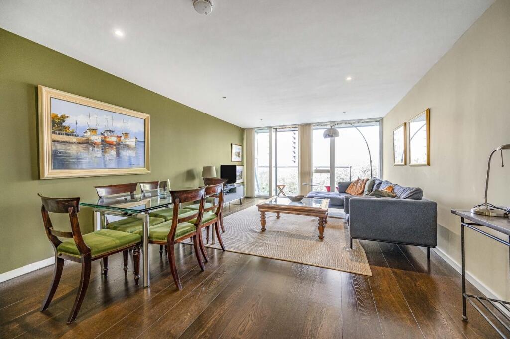 2 bed 1st Floor Flat for rent in London. From Kinleigh Folkard & Hayward 2 bed 1st Floor Flat for rent in London. From Kinleigh Folkard & Hayward