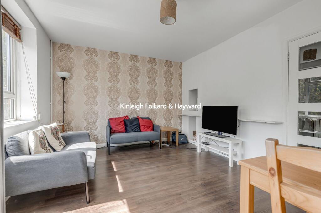 2 bed 1st Floor Flat for rent in London. From Kinleigh Folkard & Hayward