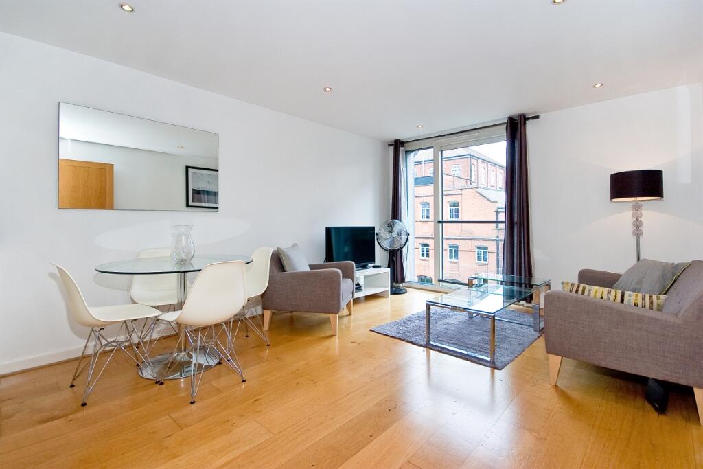 1 bed 1st Floor Flat for rent in London. From Kinleigh Folkard & Hayward