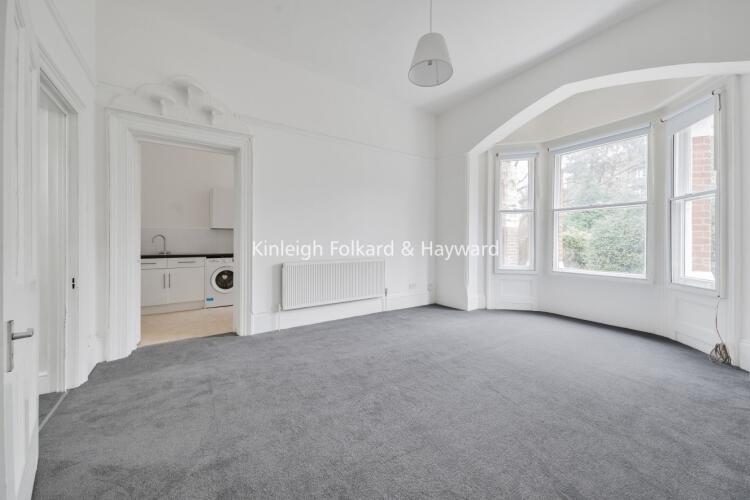 3 bed Apartment for rent in Beckenham. From Kinleigh Folkard & Hayward