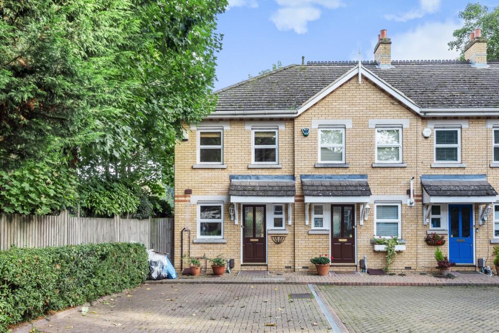 2 bed Detached House for rent in Beckenham. From Kinleigh Folkard & Hayward