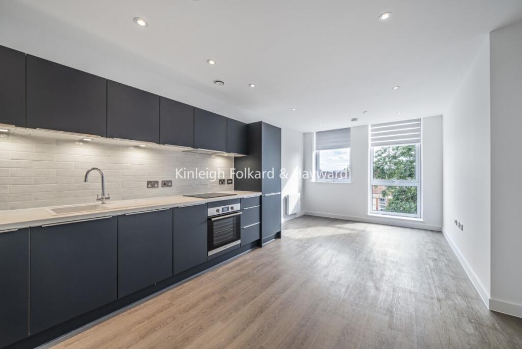 2 bed 1st Floor Flat for rent in Beckenham. From Kinleigh Folkard & Hayward - Sales - Beckenham