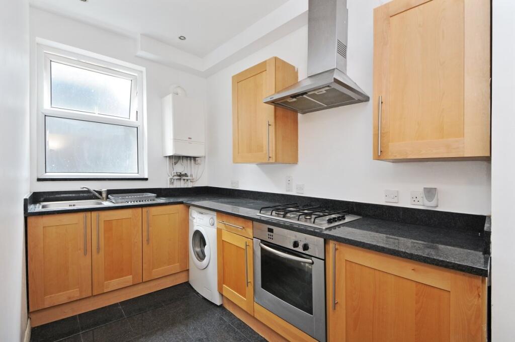 1 bed 1st Floor Flat for rent in Beckenham. From Kinleigh Folkard & Hayward - Sales - Beckenham